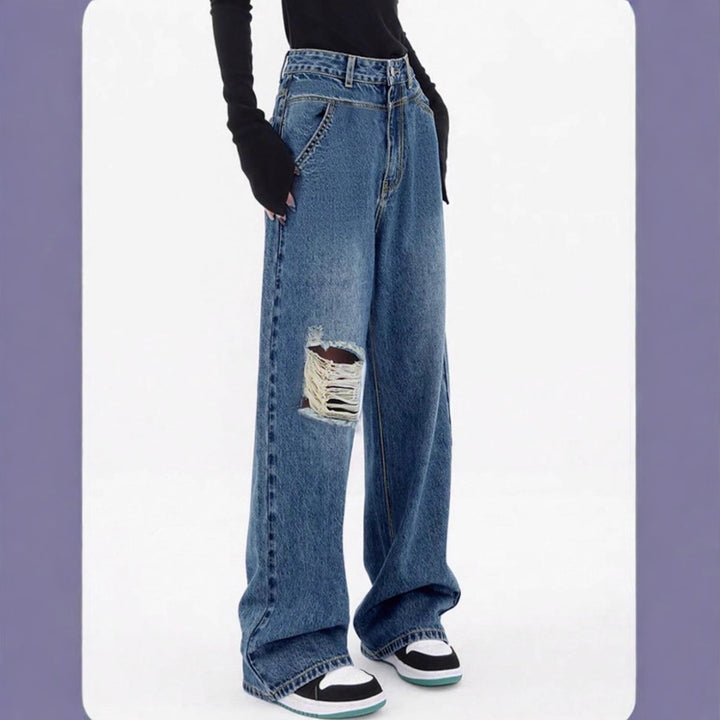 Women high-waisted oversized baggy jeans with knee rip and wide leg Mune Fashion