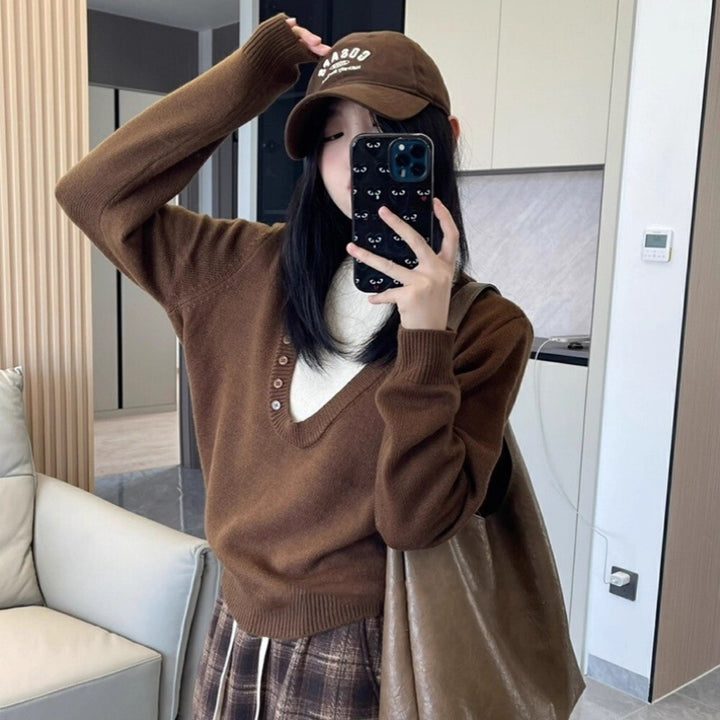 Women's Deep V-Neck Fine Knit Sweater with Layering Effect and Light Waist Definition Mune Fashion