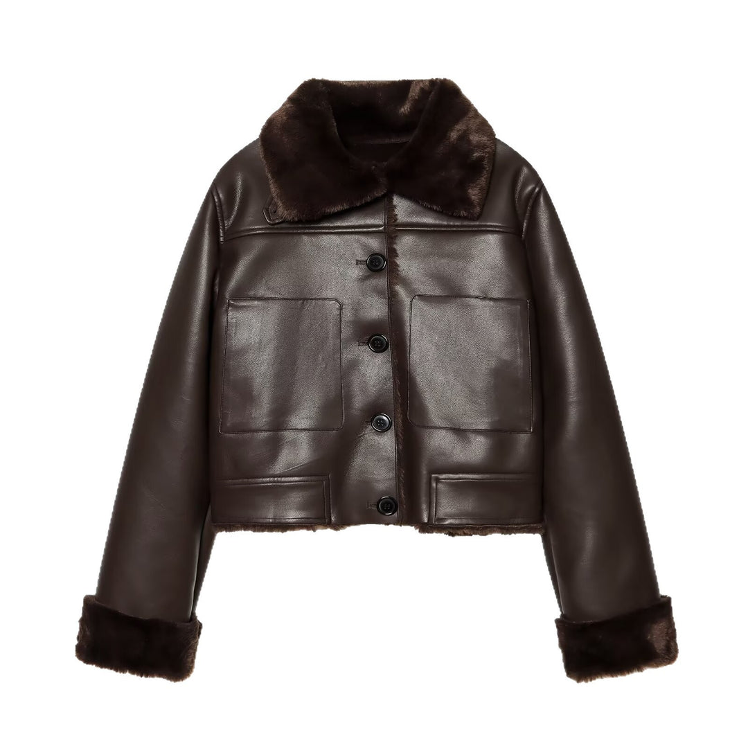 Women's short jacket in lambskin look with fur collar, patch pockets and button placket Mune Fashion