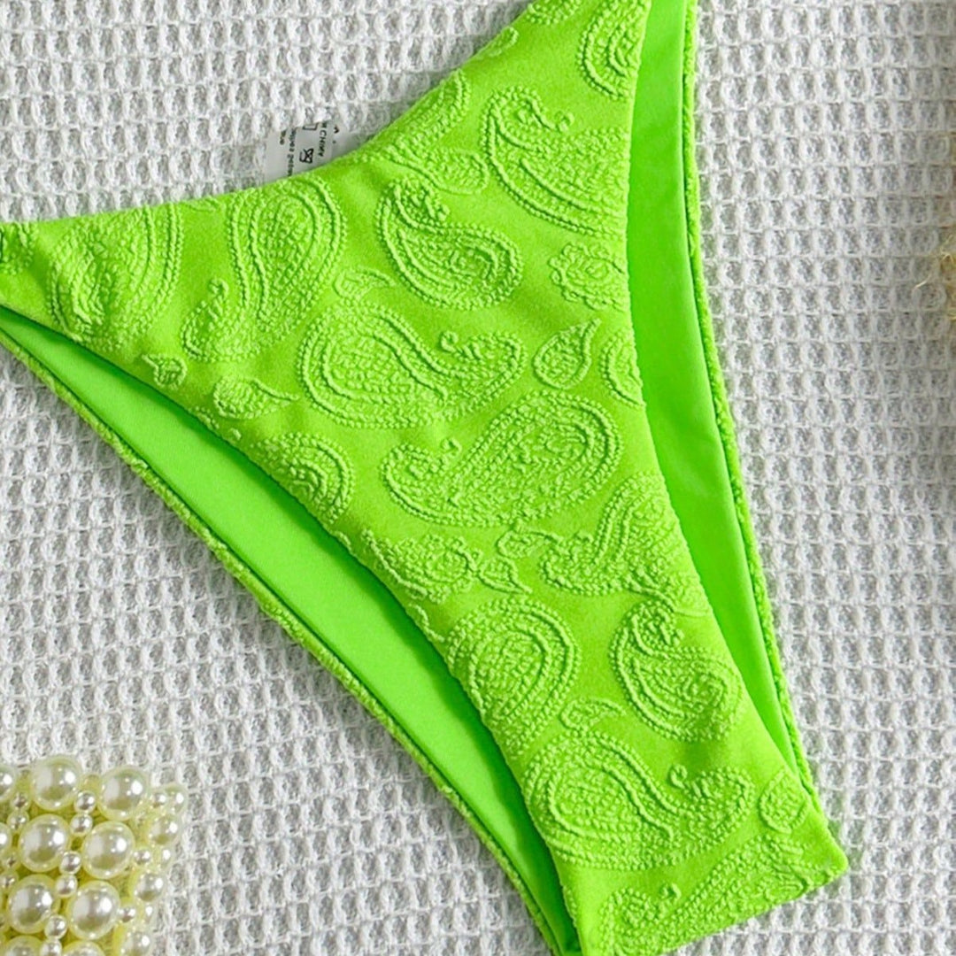 Women's triangle bikini with intricate paisley print Mune Fashion