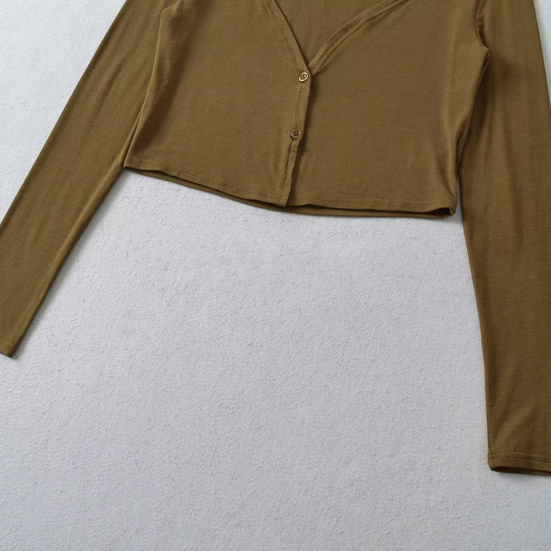 Women's Short Fine Knit Cardigan with Deep V-Neck and Button Front Mune Fashion