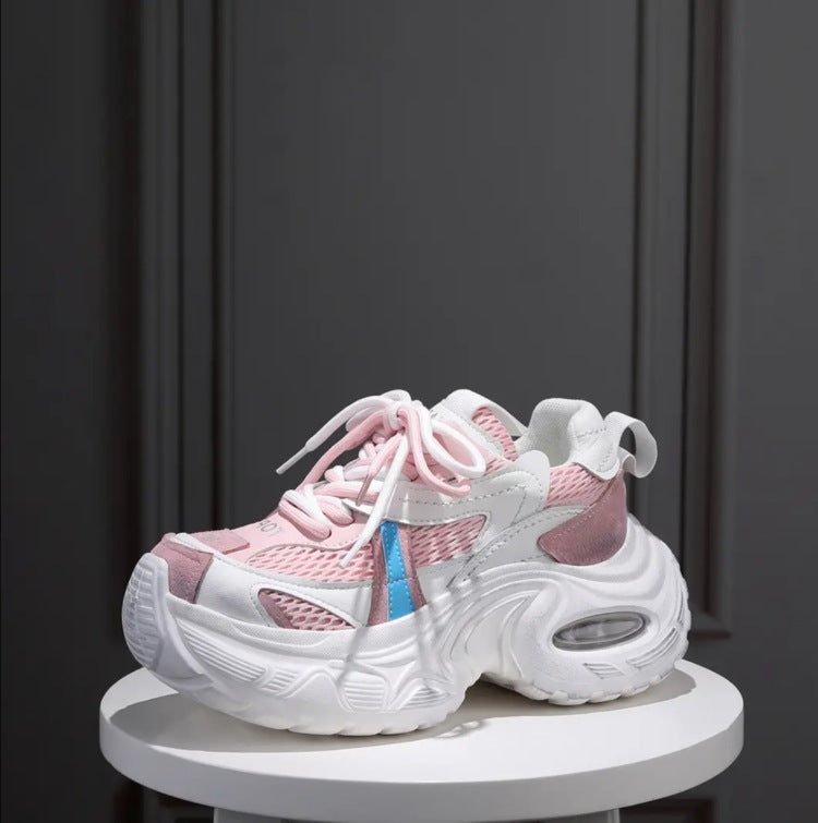 Women's sporty sneakers with stable cushioning and innovative design Mune Fashion