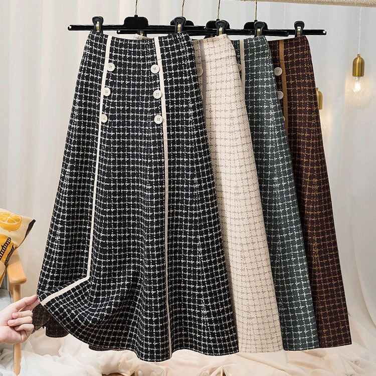 Ladies elegant and flowing maxi skirt with button details Mune Fashion
