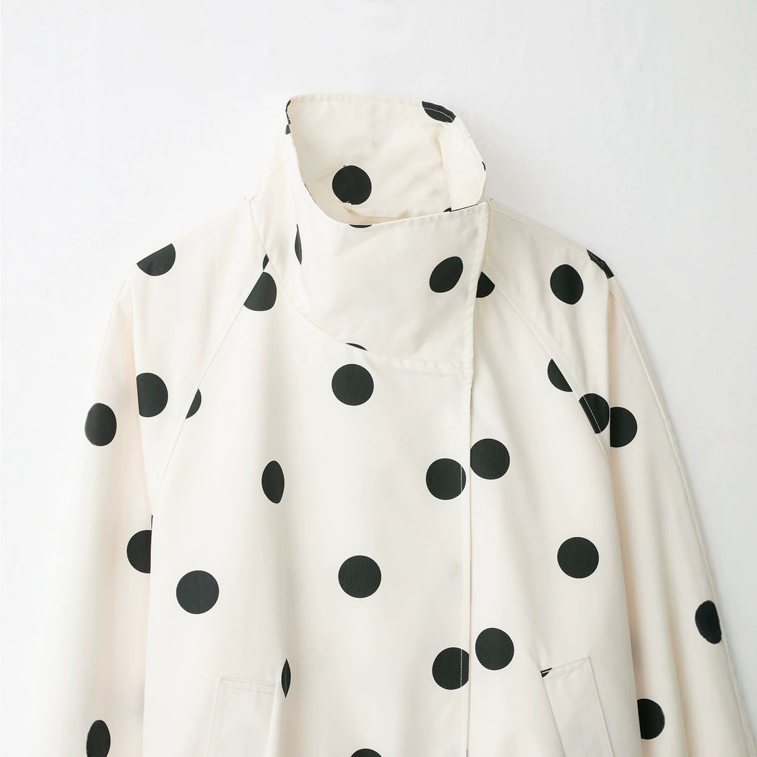 Women's short jacket in cape style with stand-up collar and balloon sleeves Mune Fashion