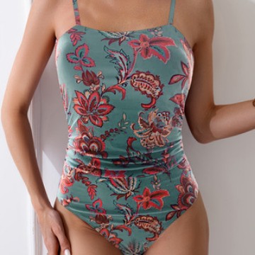 Women's One-Piece Swimsuit with Floral Gathering Element Mune Fashion
