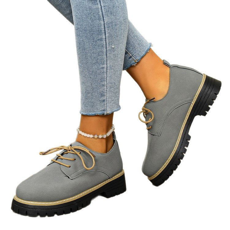 Ladies' platform lace-up shoes in Oxford style with velvet look and profiled rubber sole Mune Fashion