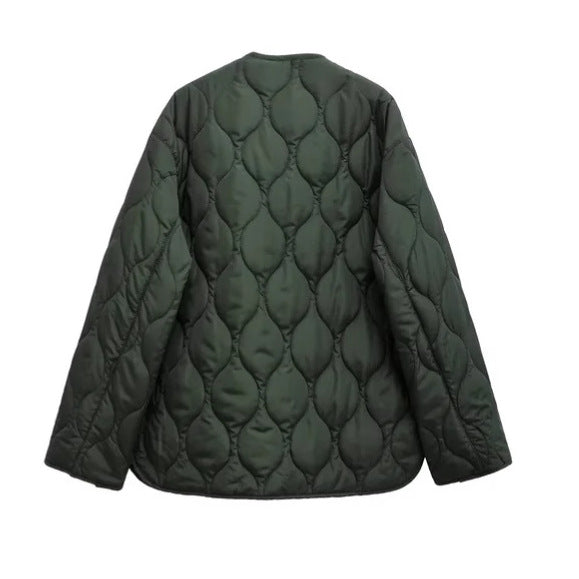 Women's non-quilted oversized quilted jacket with round neck, full-length zipper, and patch pockets Mune Fashion
