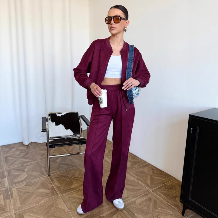 Women two-piece velour loungewear set with short zip hoodie and wide high-waist pants Mune Fashion