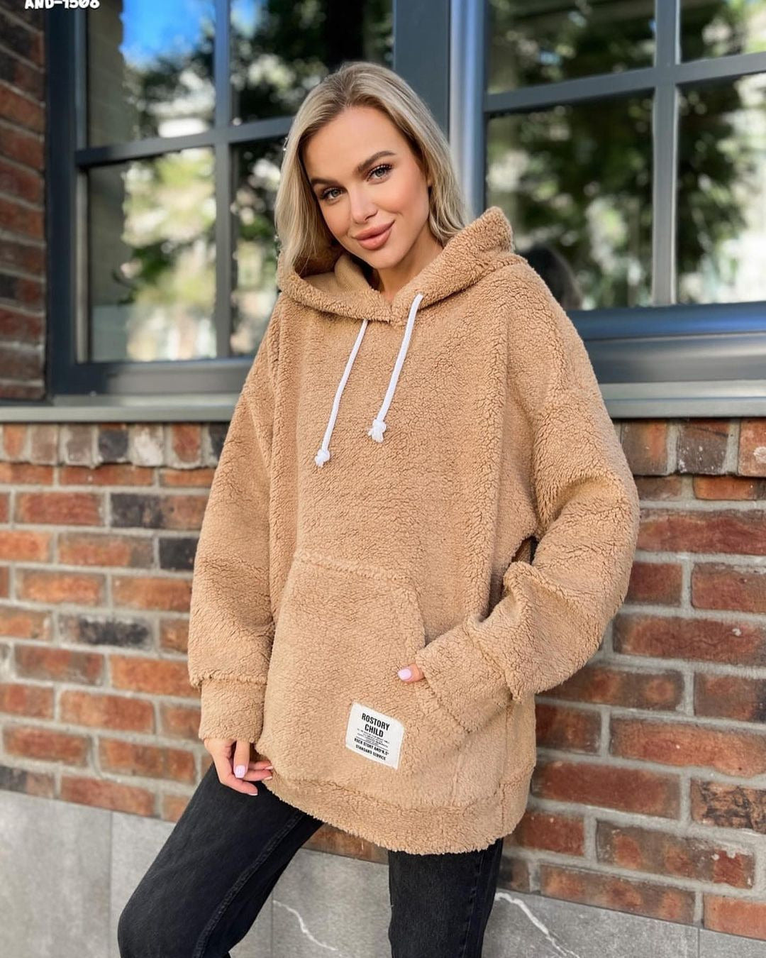 Women's Cozy Teddy Hoodie with Hood, Kangaroo Pocket and Oversized Cut Mune Fashion