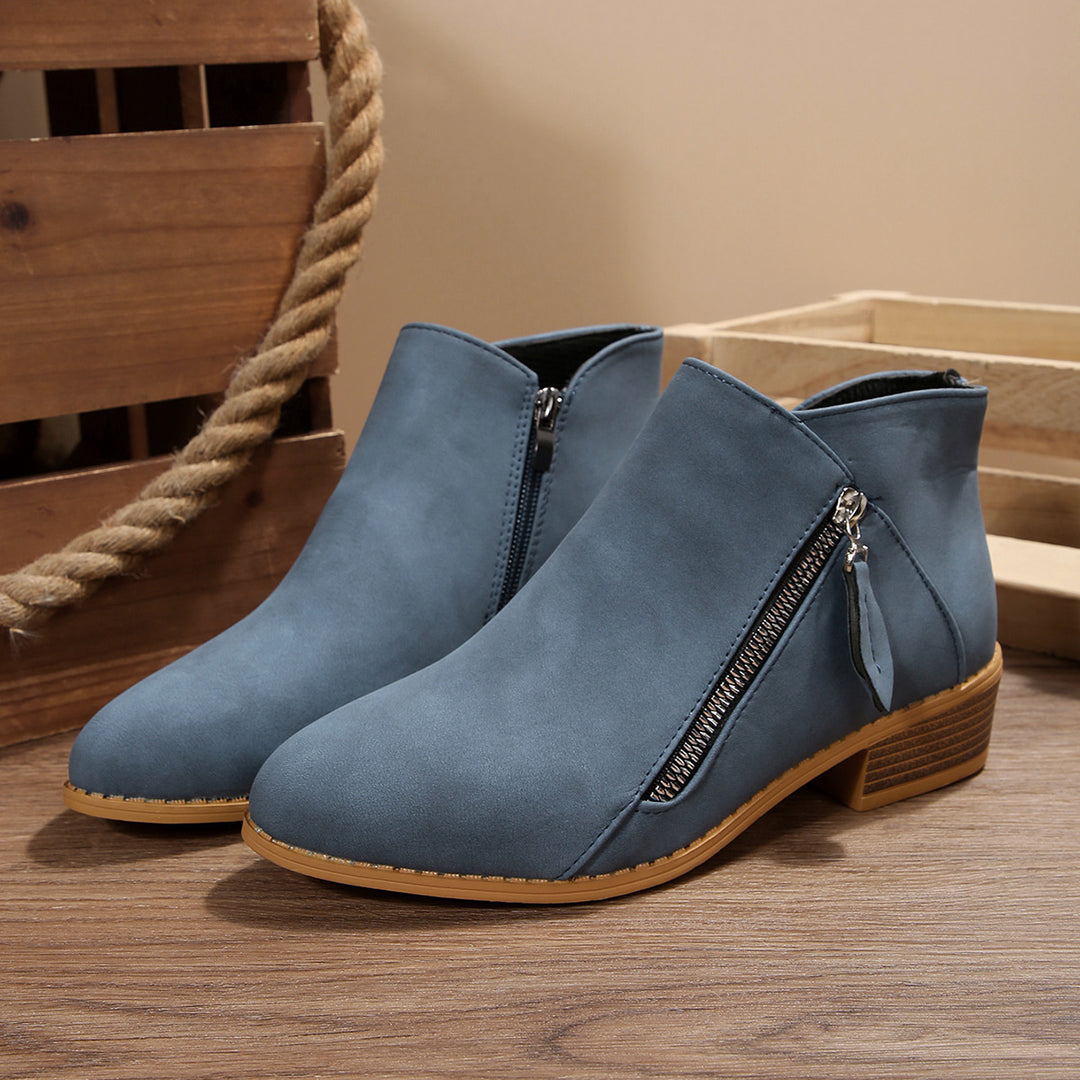 Women's ankle-high ankle boots with side zipper, soft comfort insole, and stacked block heel Mune Fashion