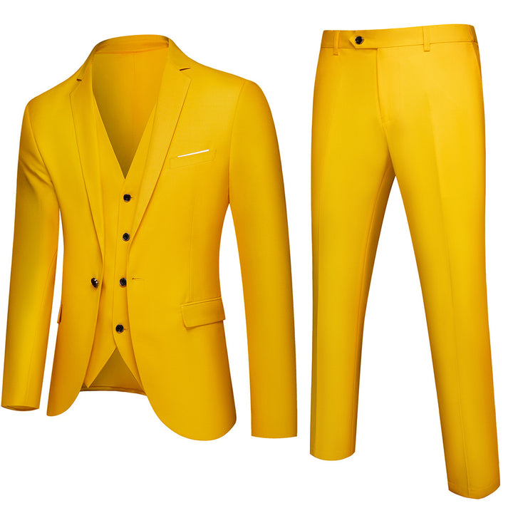 Men's three-piece business suit set with tailored single-breasted jacket, slim fit waistcoat, and elegantly cut suit pants Mune Fashion