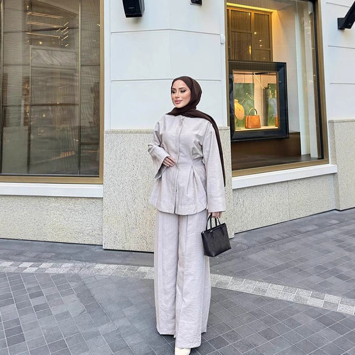 Ladies two-piece linen set with tailored pleat, wide leg and zip jacket Mune Fashion