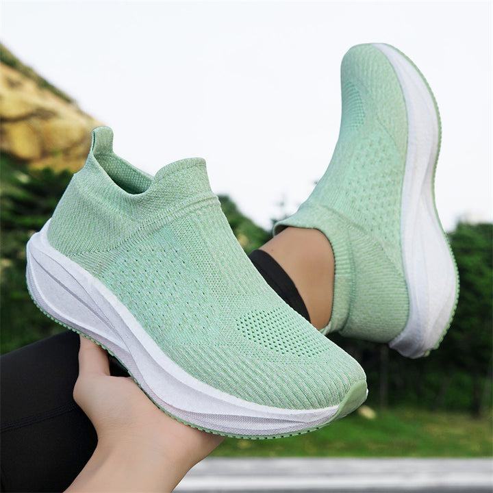 Women's knit slip-on sneaker with seamless elastic shaft and cushioning platform sole Mune Fashion