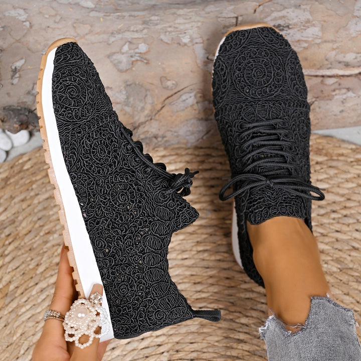 Women's Lightweight Sneakers with Crochet Tip Upper and Contoured Rubber Sole Mune Fashion