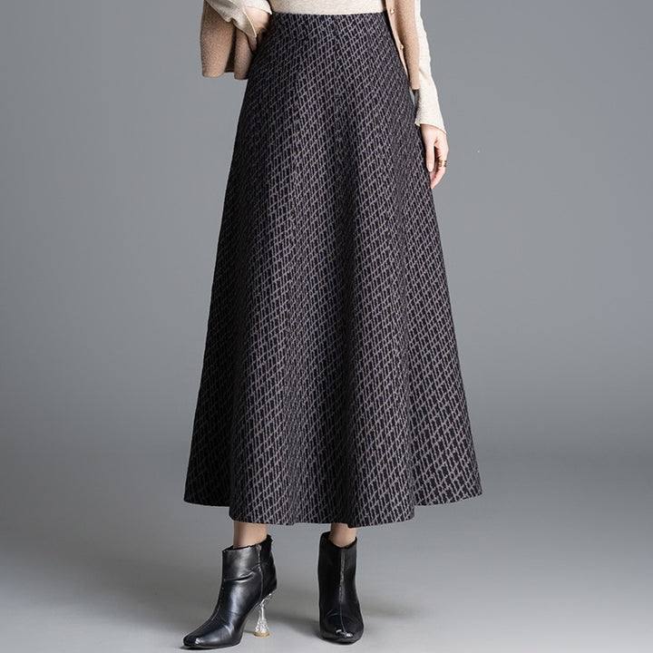 Ladies Maxi Skirt with Elegant Geometric Pattern Mune Fashion