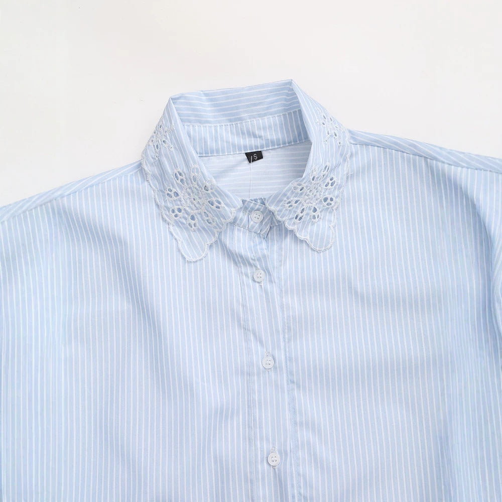 Women's Striped Short Blouse with Lace Collar and Crochet Trim Mune Fashion