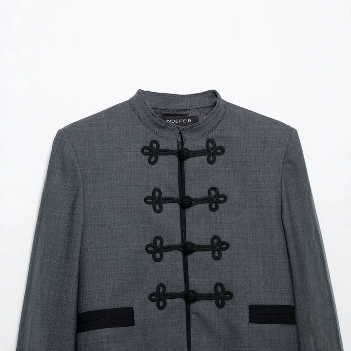 Women's short blazer in Mandarin style with decorative frog buttons Mune Fashion