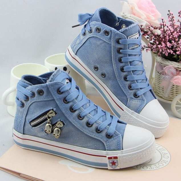 Women high sneakers in denim look with side zipper and decorative pendants Mune Fashion