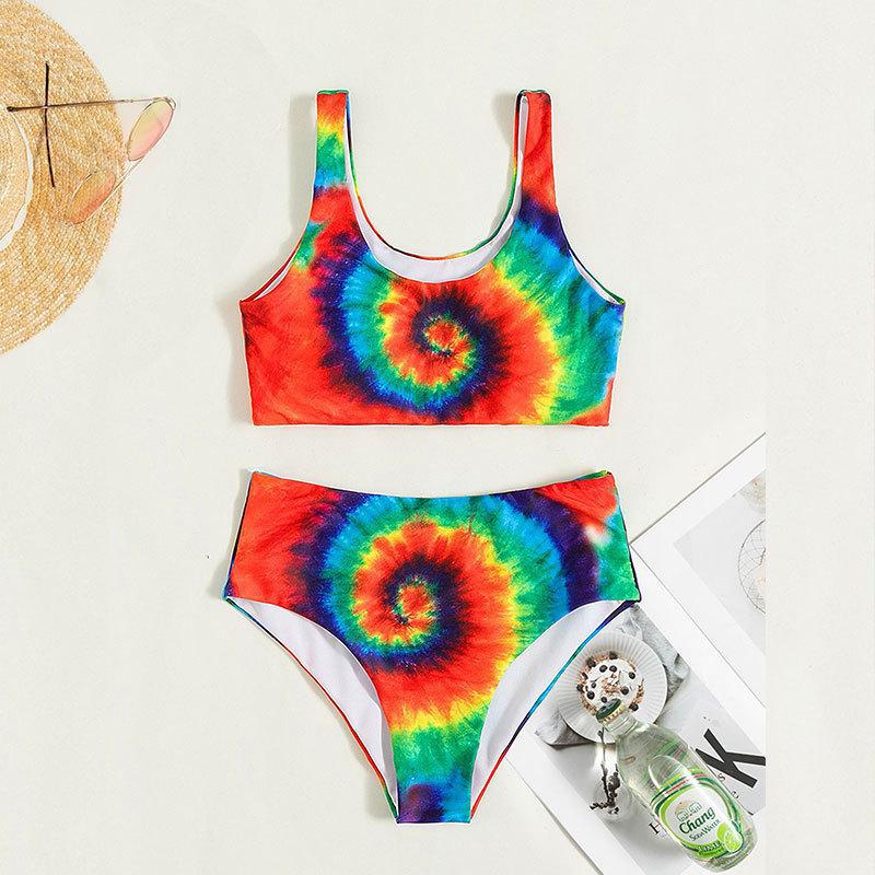 Women's bikini set with vibrant spiral pattern Mune Fashion