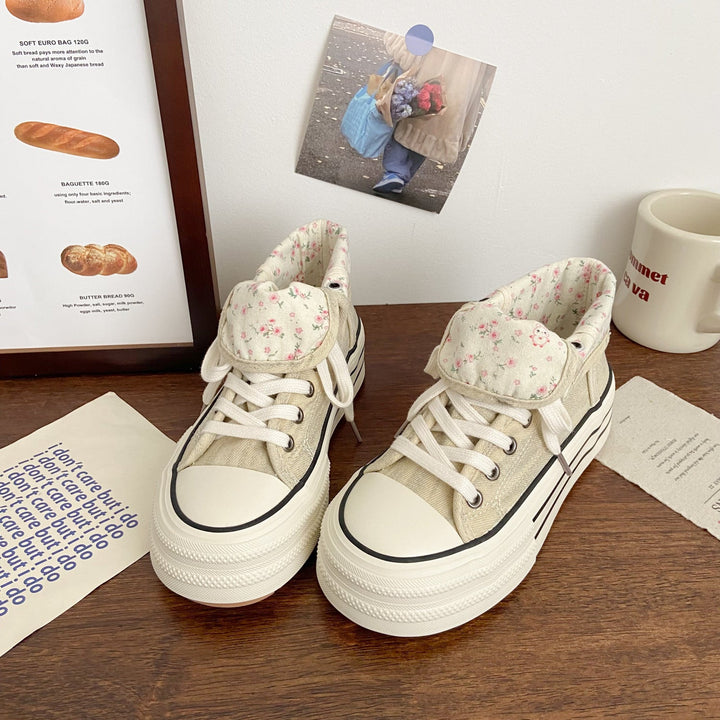Women Sports Sneakers with breathable upper material and cushioning sole Mune Fashion