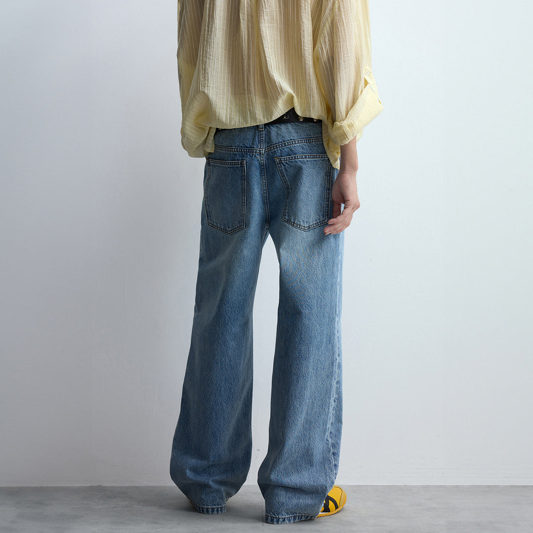 Women's relaxed jeans with extra wide leg, high waist and clean minimal design Mune Fashion