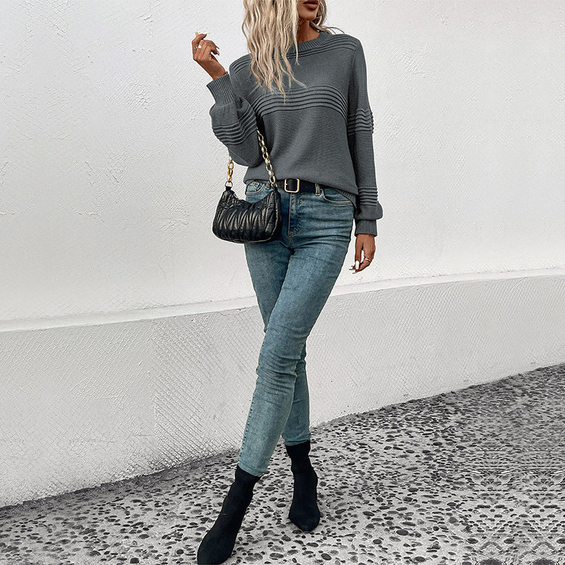 Women's fine knit sweater with horizontal ribbed yoke and ribbed cuffs Mune Fashion
