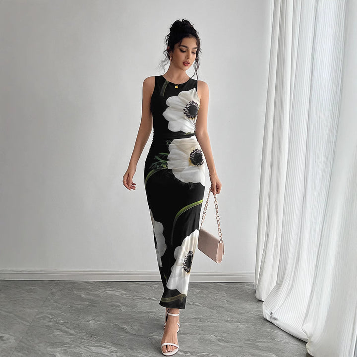 Women's form-fitting sleeveless maxi dress with photorealistic floral print and tailored silhouette Mune Fashion