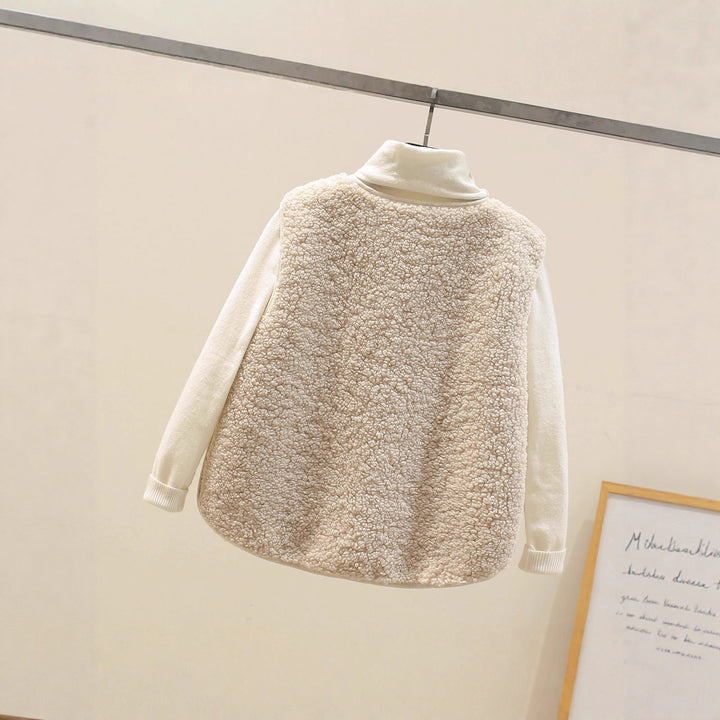 Women Sleeveless Teddy Vest with Button Placket and Patch Pockets Mune Fashion