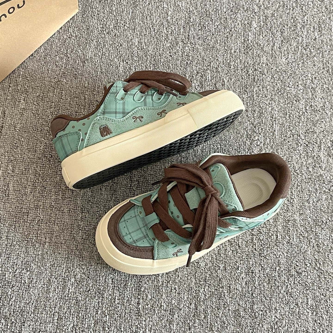 Women's Comfortable Sneakers in Playful Design Mune Fashion