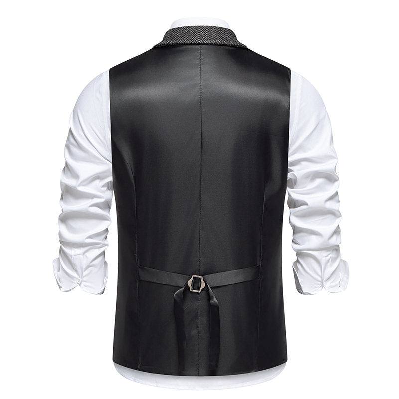 Men's tweed vest with herringbone pattern, notch collar, and flap pockets Mune Fashion