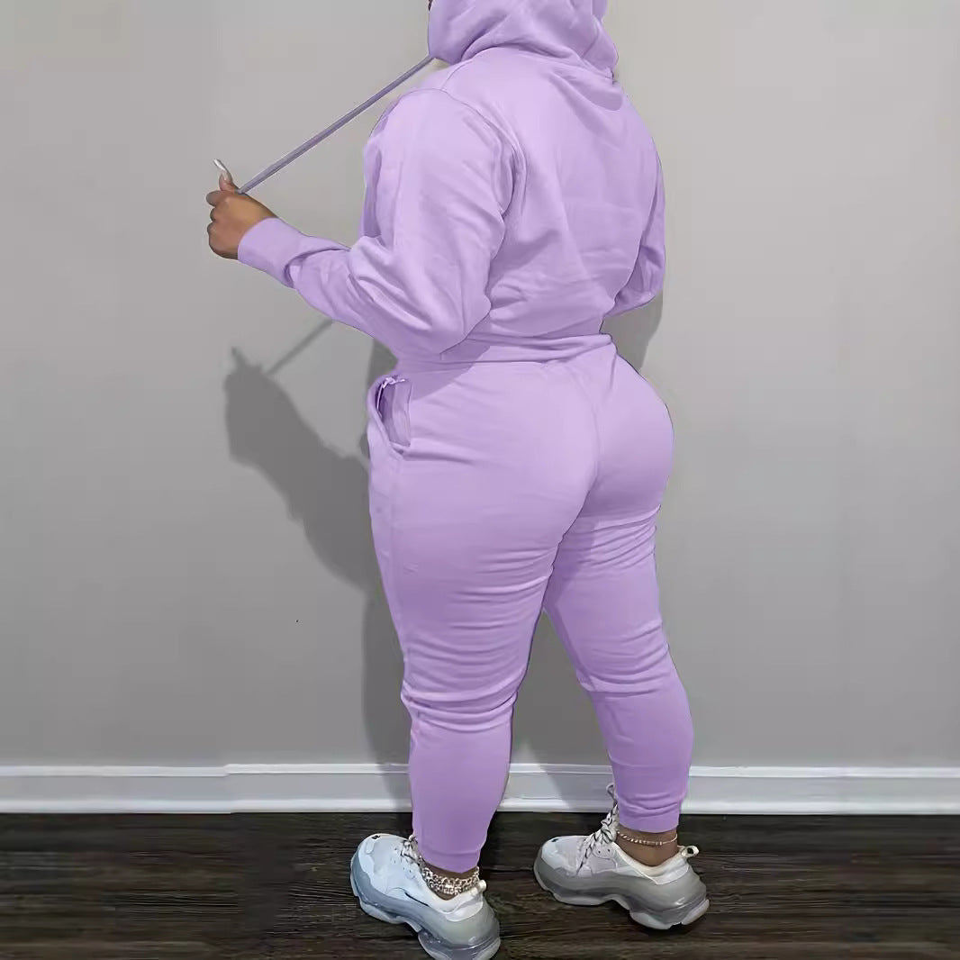 Women's cozy hoodie and jogger set with high collar, kangaroo pocket and fitted waistband Mune Fashion
