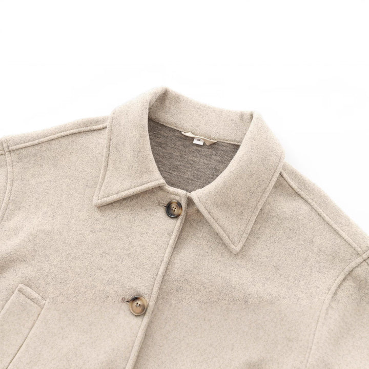 Ladies short-cut wool blend boxy jacket with dropped shoulders and flap pockets Mune Fashion