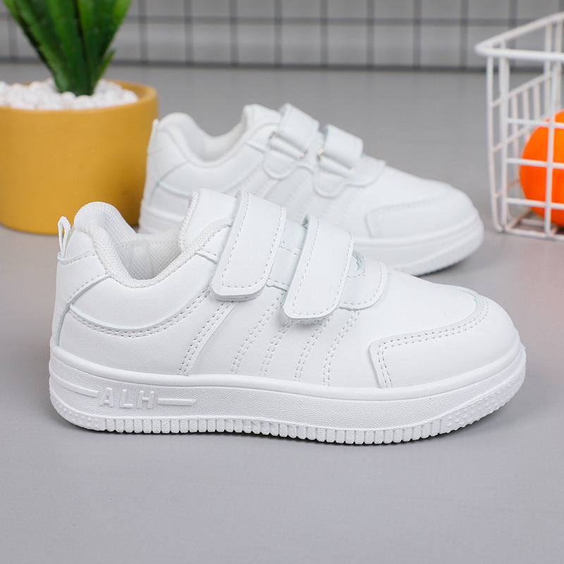 Women’s sneakers with adjustable Velcro closure and ergonomic cushioning Mune Fashion