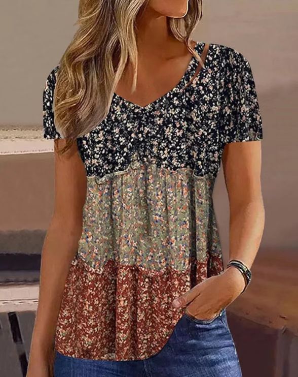 Women nan Boho Tiered Tunic with V-neck, Empire seam and short sleeves Mune Fashion