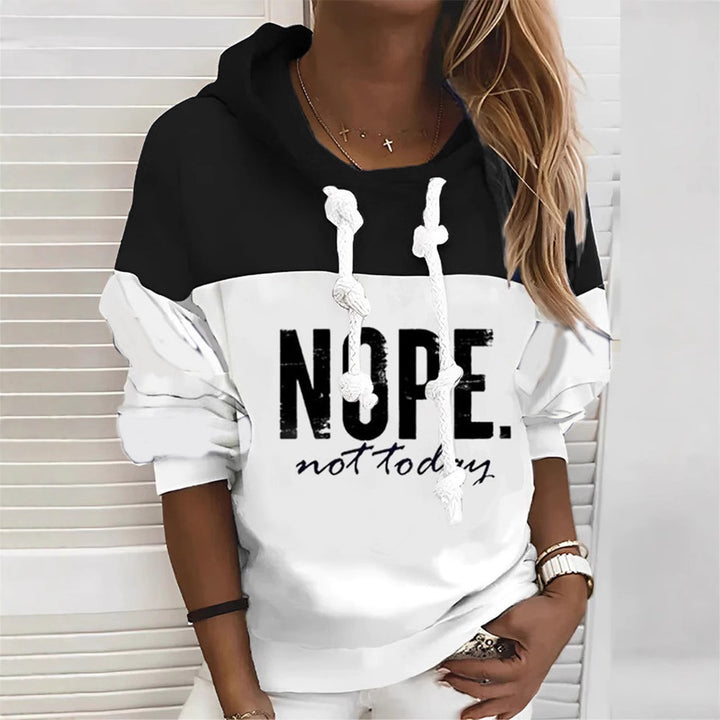 Women's sporty-urban hoodie with statement print, distinctive drawstrings and balloon sleeves Mune Fashion