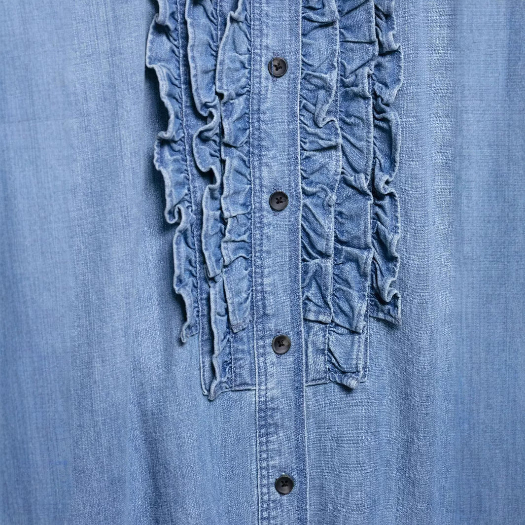 Women's chambray blouse with ruffled button placket, shirt collar and extended hem Mune Fashion