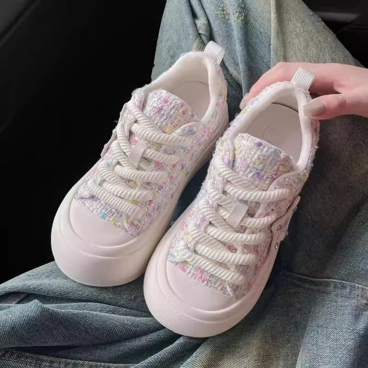 Ladies Elegant and Comfortable Sneakers with Glittering Star Detail Mune Fashion