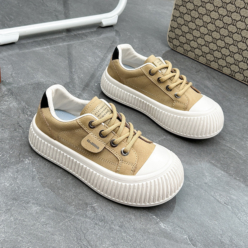 Women fashionable sneakers with sporty design and slip-resistant rubber sole Mune Fashion