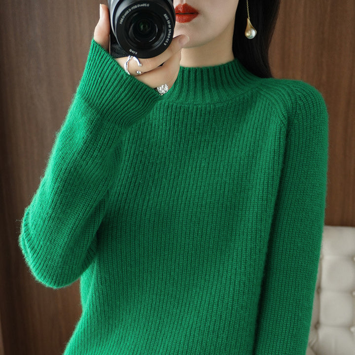 Women's Short Stand-Up Collar Sweater made of fine fine knit with cashmere-like softness and raglan sleeves Mune Fashion