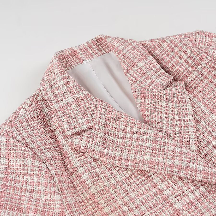 Women's Short Blazer in Boucle Tweed with Lapel Collar and Decorative Buttons Mune Fashion