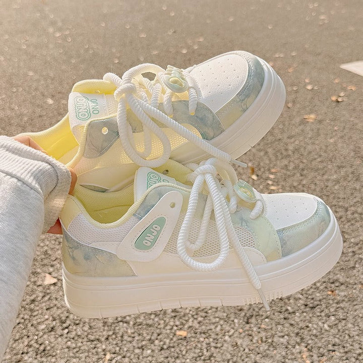 Women's Sporty Platform Sneakers with Breathable Mesh Upper and Fashionable Details Mune Fashion