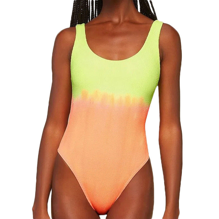 Women's One-Piece Swimsuit with Modern Gradient Mune Fashion