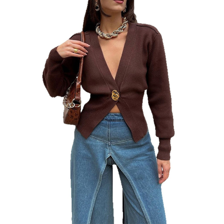 Women's tailored short cardigan with deep V-neck and decorative button Mune Fashion