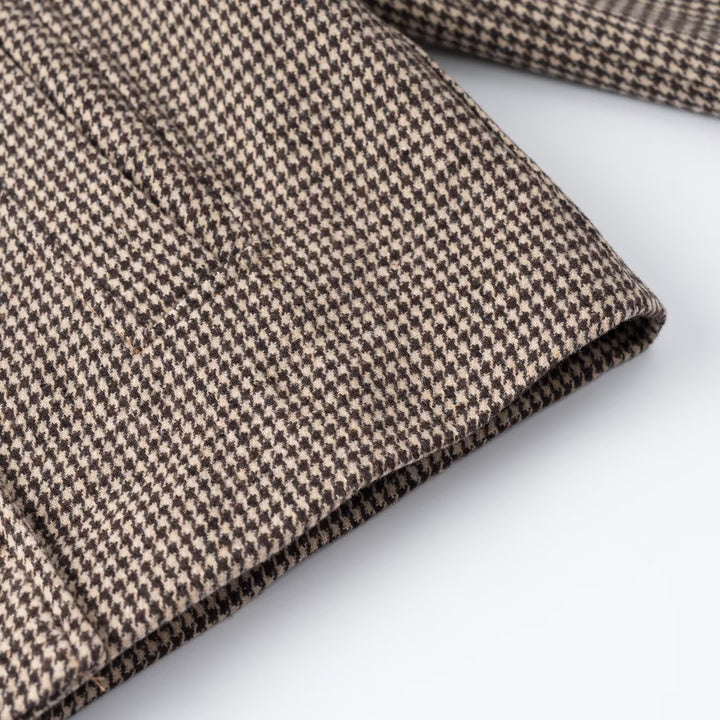 Women's Short-Cut Double-Breasted Houndstooth Blazer with Tailored Silhouette and Golden Decorative Buttons Mune Fashion