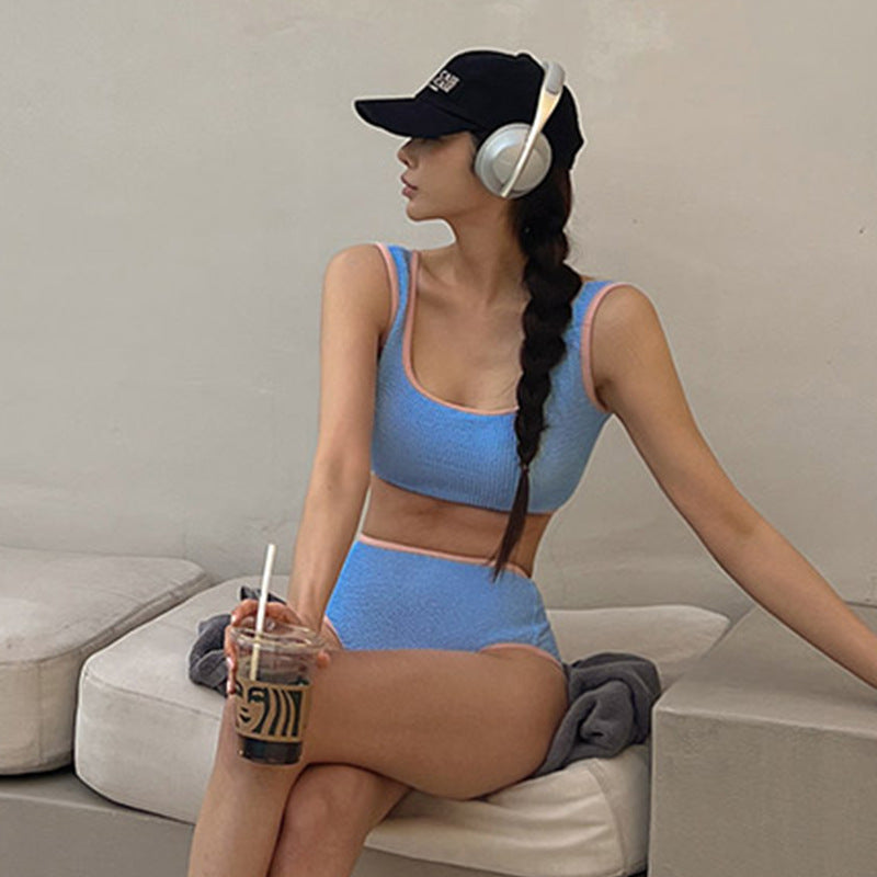 Women's bikini set with modern ribbed design and high waistband Mune Fashion