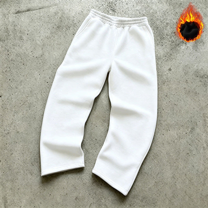 Unisex non-padded sweatpants with elastic comfort waistband, straight leg and side pockets Mune Fashion