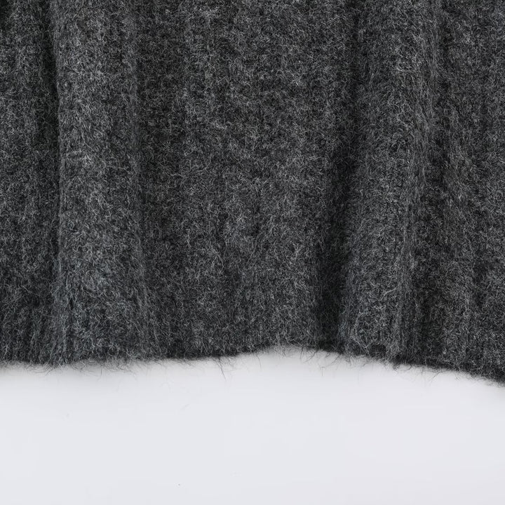 Women's Chunky Knit Oversized Sweater with High Turtleneck and Cable Pattern Mune Fashion