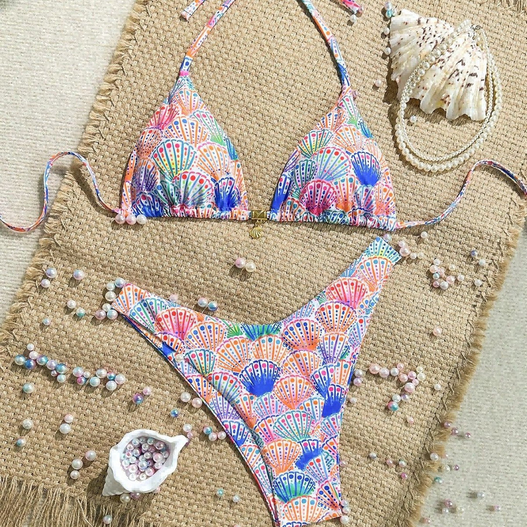 Women Triangle Bikini with Floral Patterns Mune Fashion