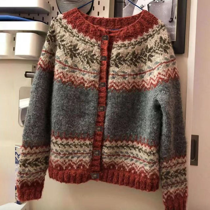 Women's patterned cardigan with round yoke, wooden buttons, and welt pockets Mune Fashion