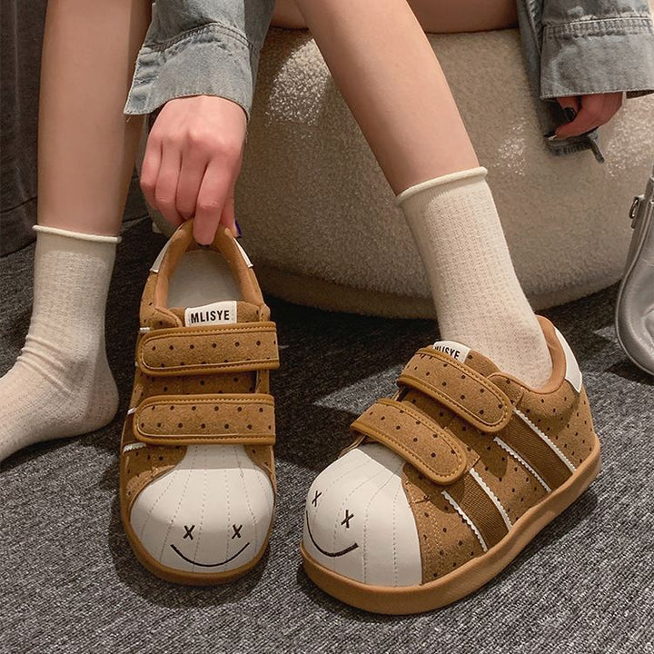 Women's sneakers with wide Velcro fastenings and casual design Mune Fashion